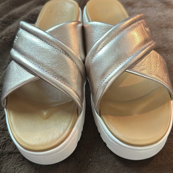 UGG Zane Crossband Gold Metallic Platform Sandal Sz 10 - Picture 8 of 14